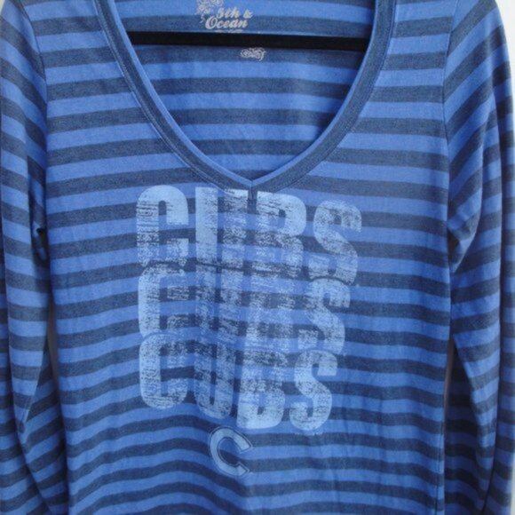 Chicago CUBS Tee Shirt XL Women's Tee Blue Striped Knit Da Cubbies - Picture 2 of 4